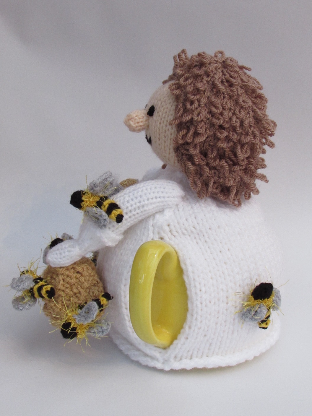 beekeeper-tea-cosy.jpg