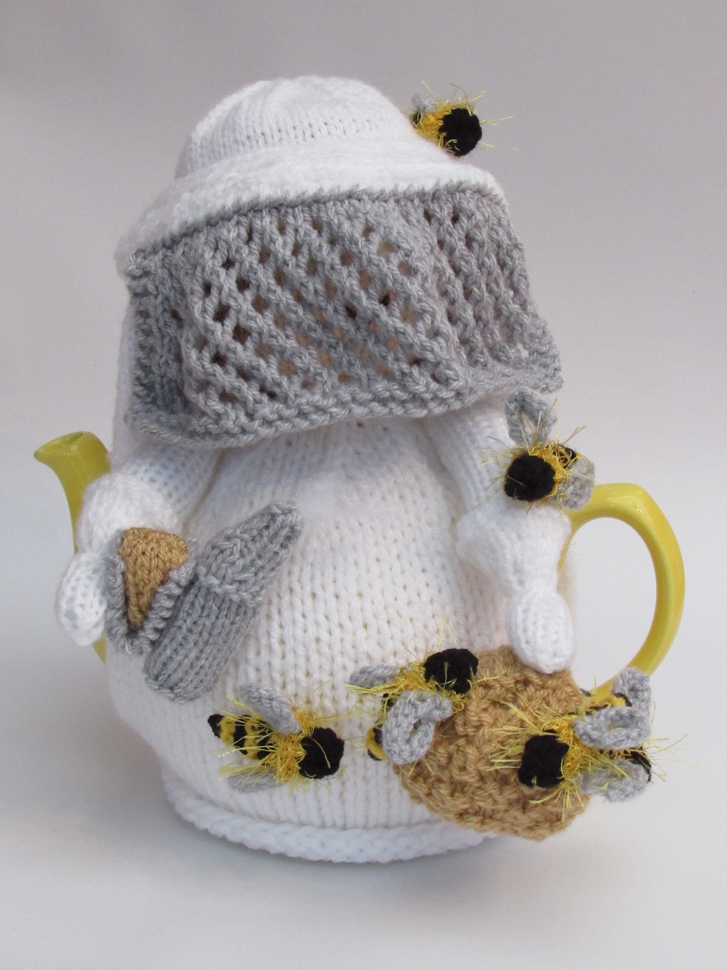 beekeeper-teacosy.jpg